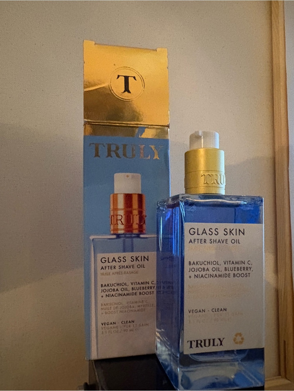 TRULY Glass Skin After Shave Oil - Blue and Gold